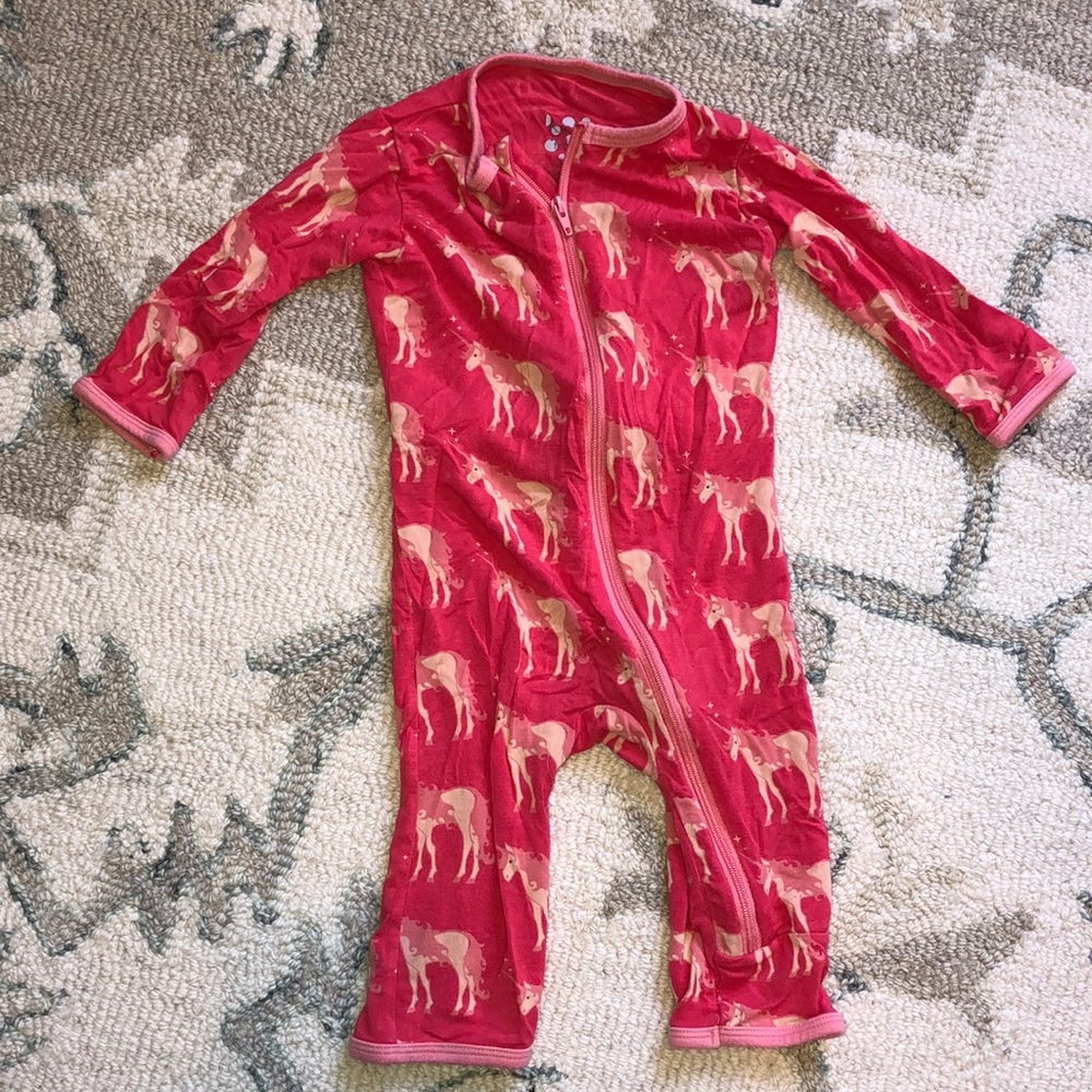 Kickee Pants | unicorn 🦄 print, pink onesie 0-3mo